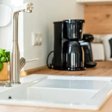 Hangar 19 Superior Mit Terrasse Und Garten H1w1 Lejlighed