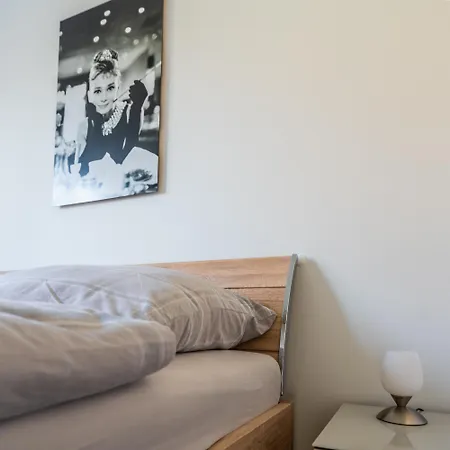 Hangar 19 Superior Mit Terrasse Und Garten H1w1 Lejlighed