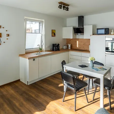 Hangar 19 Superior Mit Terrasse Und Garten H1w1 * Schwerin (Mecklenburg-Vorpommern)